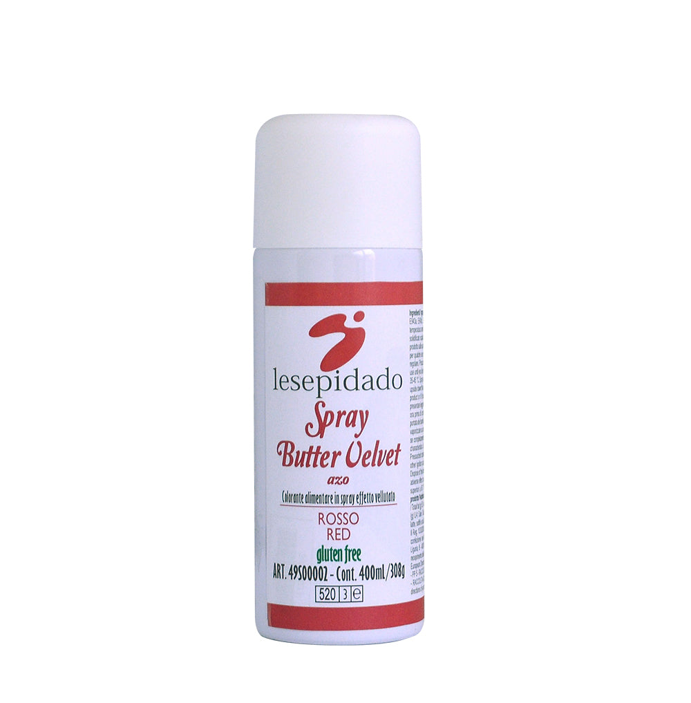 Bomboletta bianca con tappo bianco. Etichetta bianca con scritte rosse, logo Lesepidado e scritta spray butter velvet colore rosso codice prodotto e contenuto 400ml